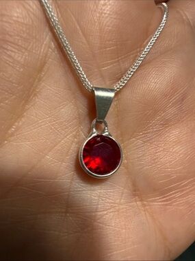 Sterling Silver 950 red Gemstone Pendant
19mm Charm Made in Peru
